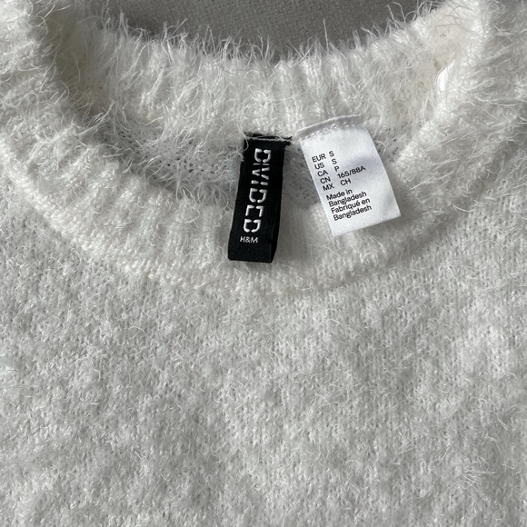 [H&M] White Sweater - Picture 3 of 3